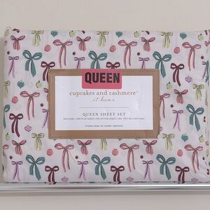 🎀 NEW QUEEN SIZE CUPCAKES & CASHMERE Fa La La Bows CHRISTMAS Sheet Set